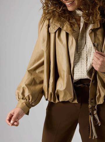 Label Dot Jacket Luma