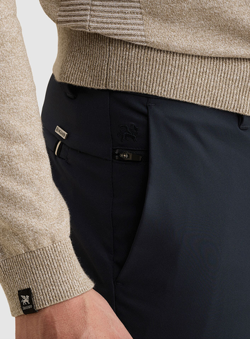 Vanguard Chino V12 2.0
