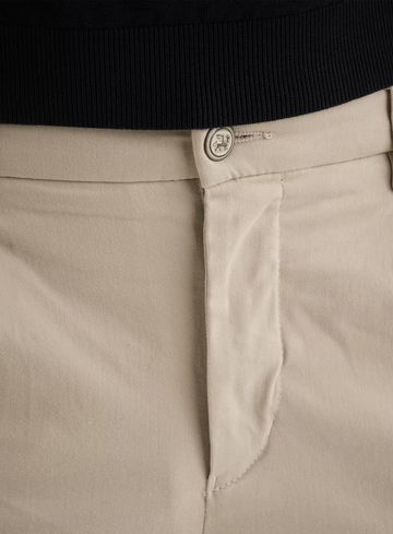 Vanguard Chino V35