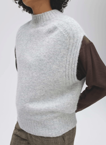 Opus Vest Pirella