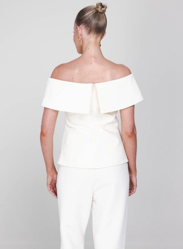 Accentil Jacket Inea tessa top