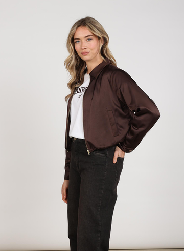 Nukus Bomber Doreen